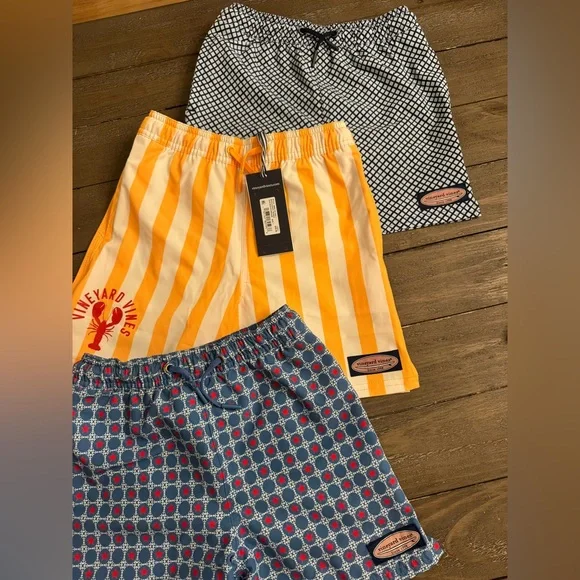 Set of 3 NWT Vineyard Vines boys swim size 7 - Picture 2 of 10